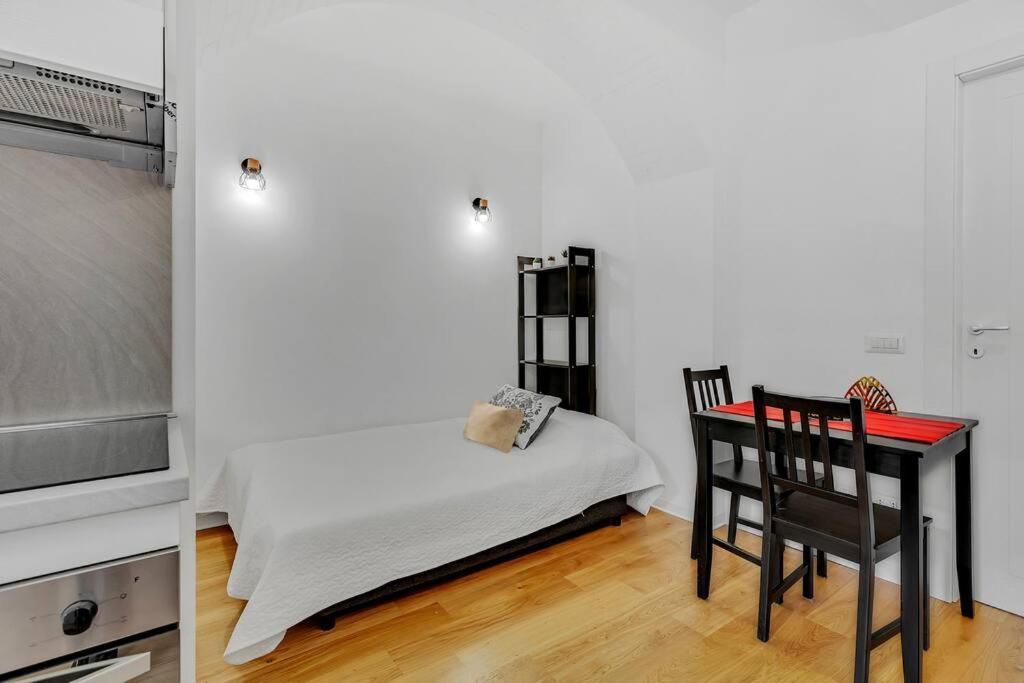 Apartamento Alessia'S Flat - San Luigi Milán Exterior foto